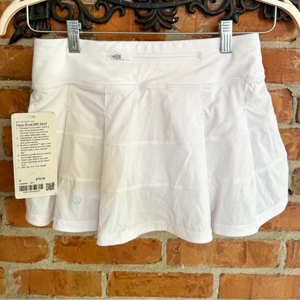 White Lululemon Tennis Skirt (Pace Rival Mid-Rise Skirt) - Size 4